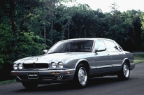 Jaguar XJ6 Sedan X300